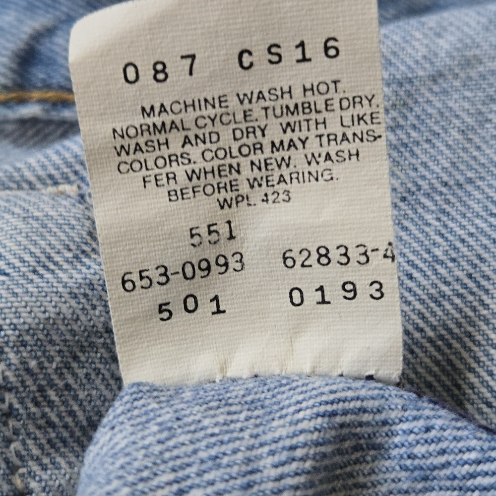 Vintage 1993 Levi's 501 32x27 USA Jeans Classic Light Blue Wash - Picture 8 of 13